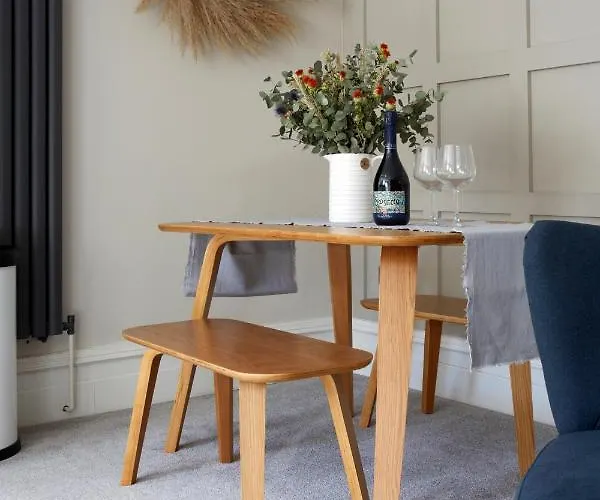 The Courtyard By Chateau Anna, - Free Parking Apartamento York